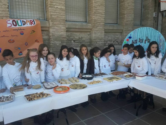 Mercado solidario a cargo de los niÃ±os de las Teresianas de 4ï¿½ de primaria